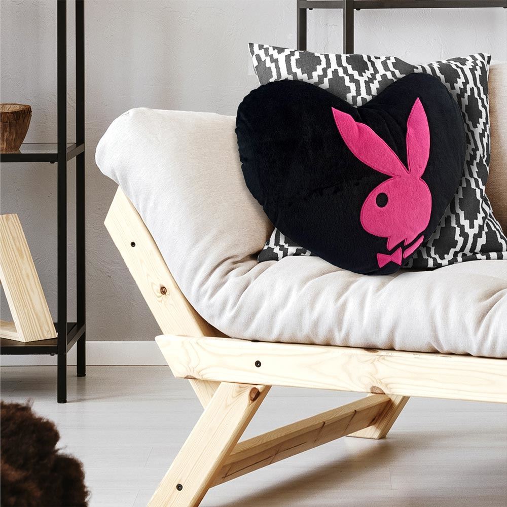 Coussin play boy coeur/