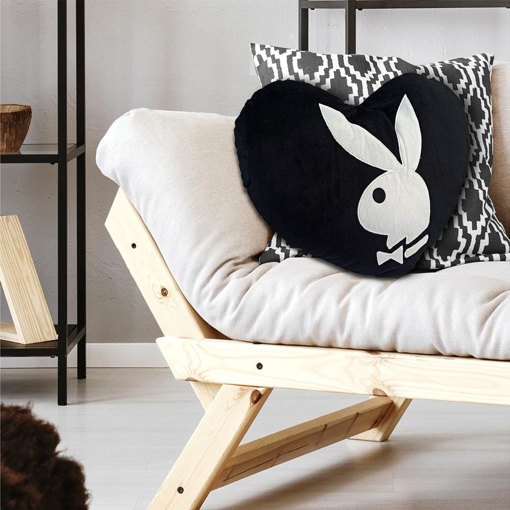 Coussin play boy coeur/