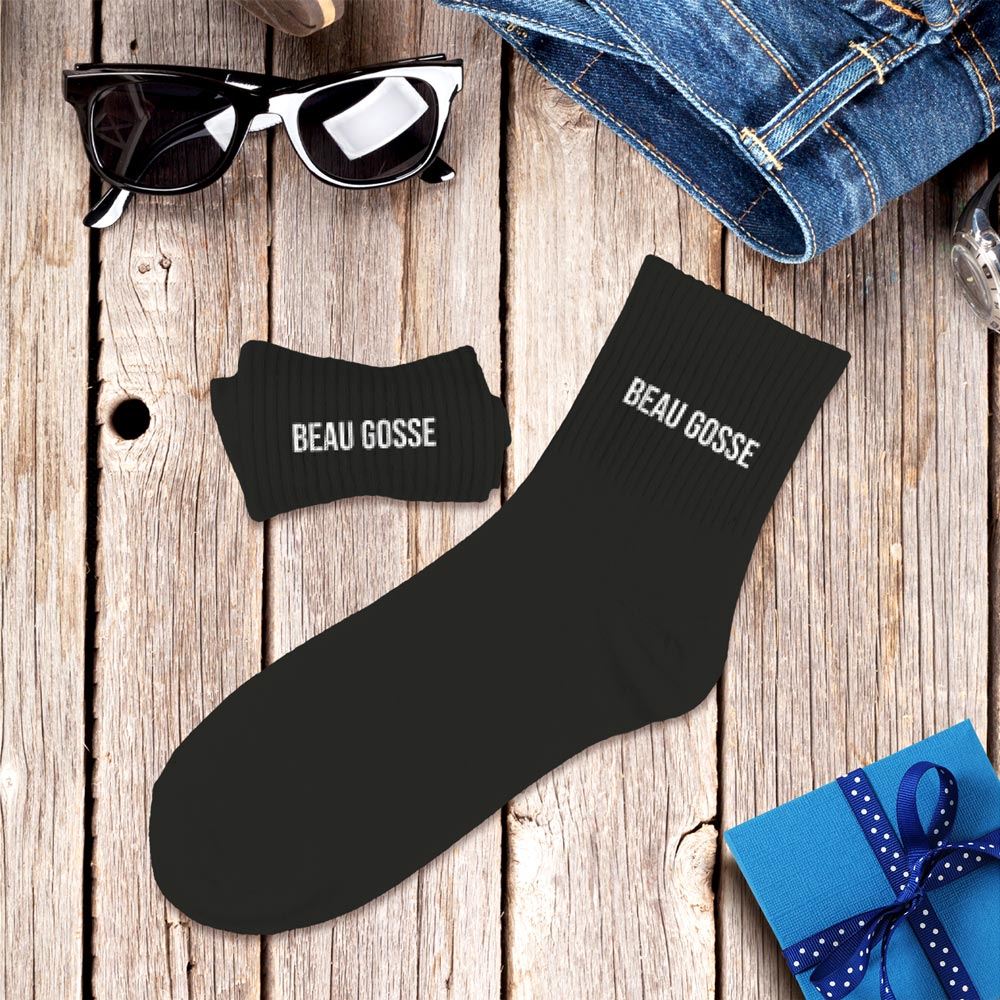 Chaussettes noires beau gosse homme