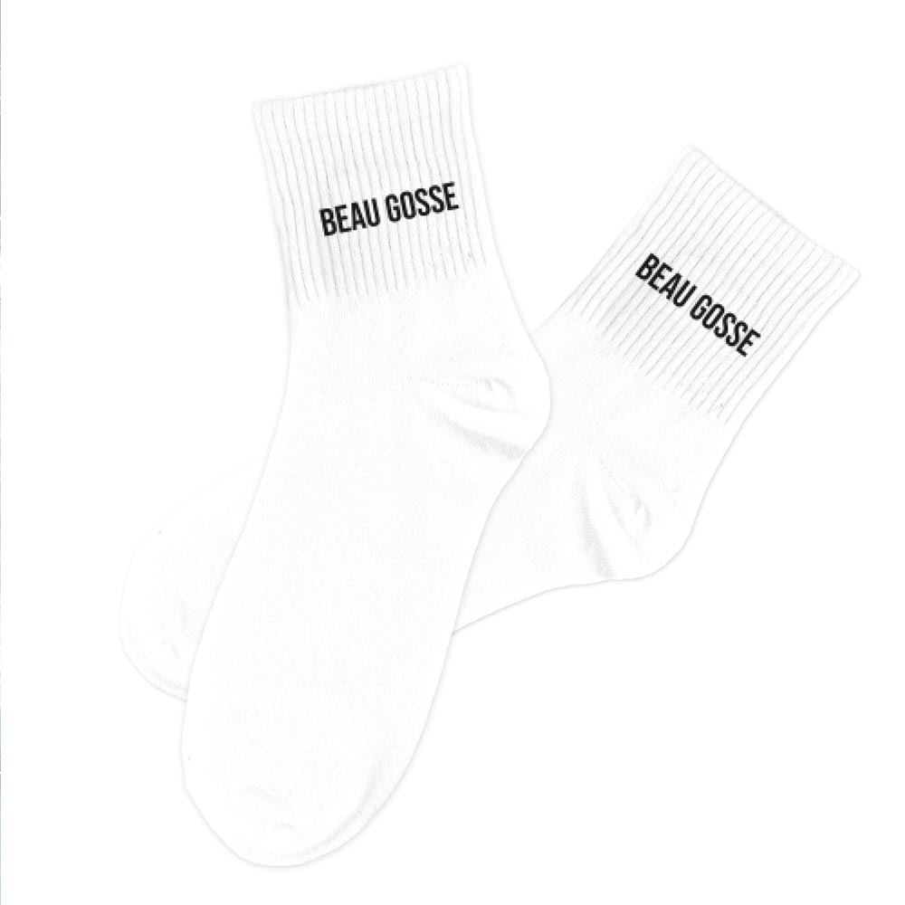 Chaussettes blanches beau gosse homme
