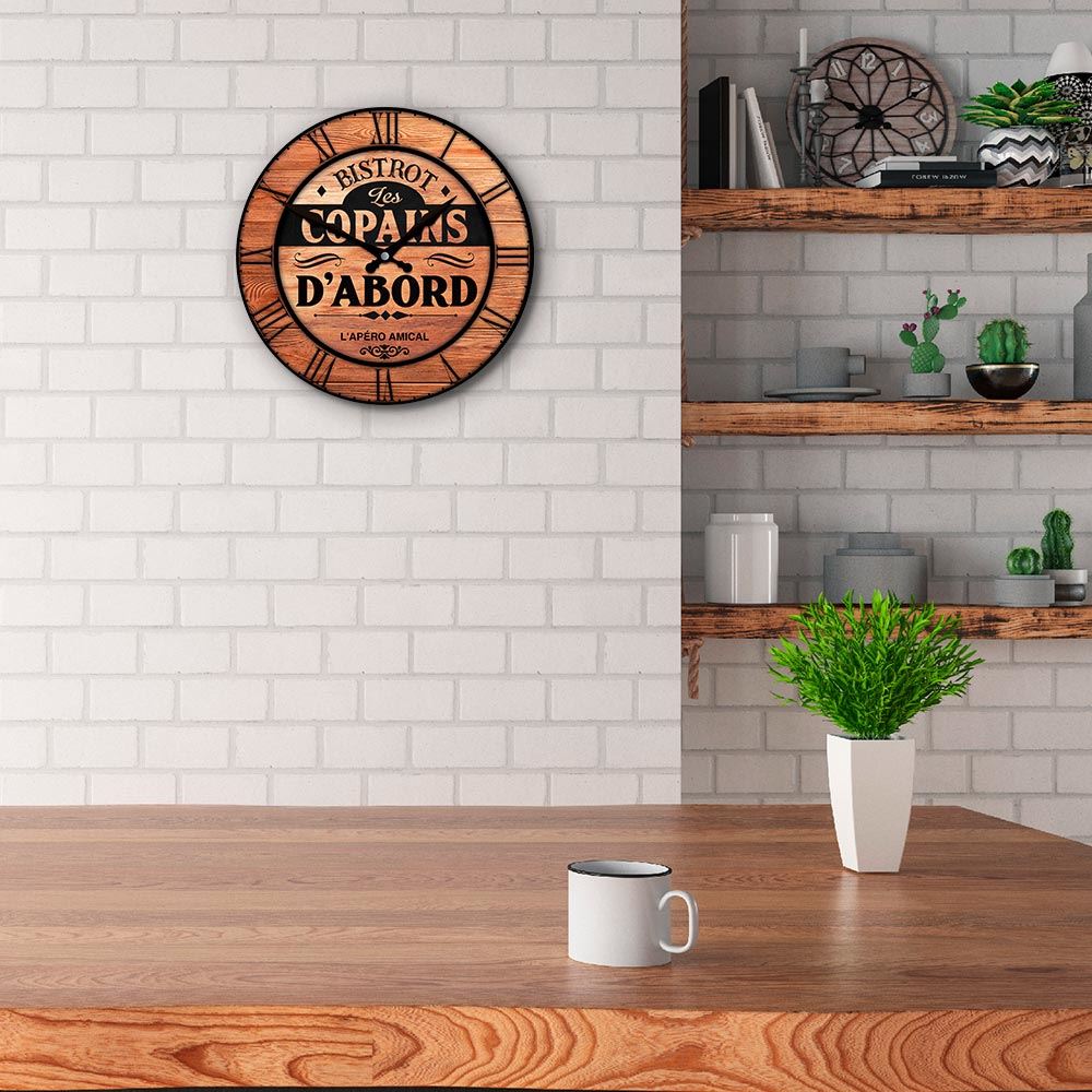 Horloge ronde "les copains d abord"